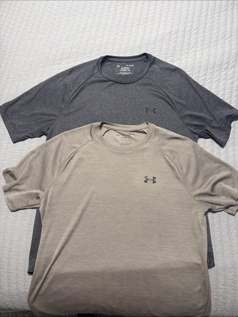 Under Armour Men’s Short Sleeve Performance Tees - Gray & Tan - Medium